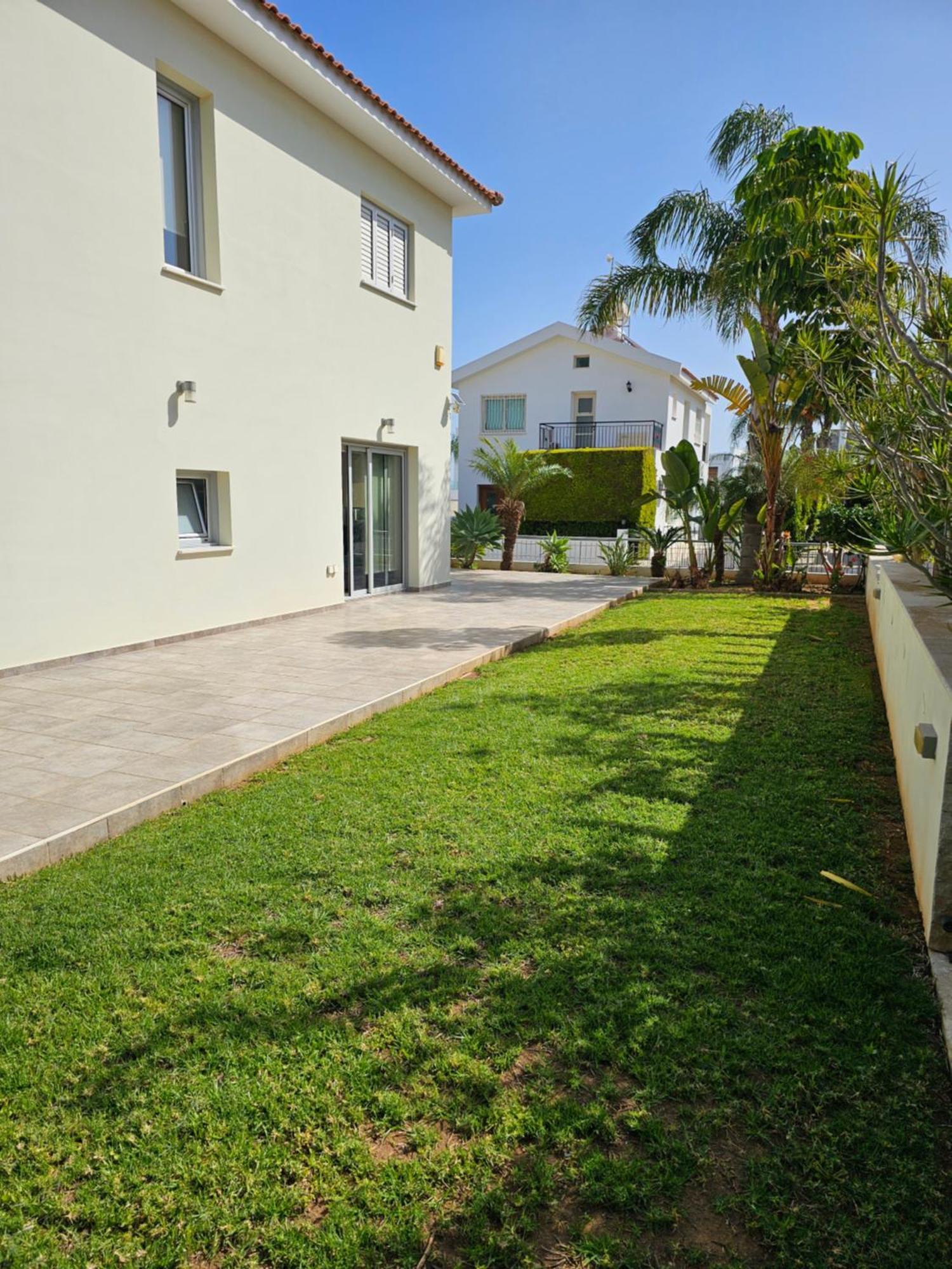 Family Home Protaras Buitenkant foto
